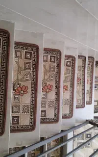 پادری یا رو پله ای همرا با پا گرد