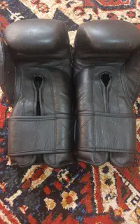 دست کش بوکس klNG