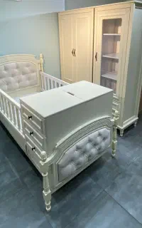 کمد و تخت بچه رومانتیک ۲. رنگ بندی چوب متنوع