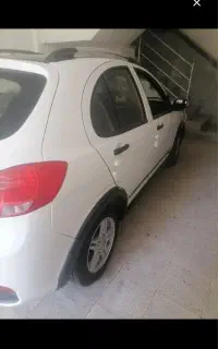 کوییک R سفید مشکی