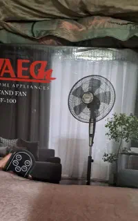 پنکه ایستاده لائق