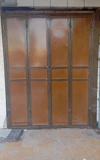 در آهنی