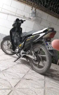 لاکی احسان / مدل ۹۰