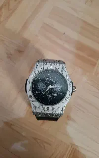 ساعت طرح هابلوت