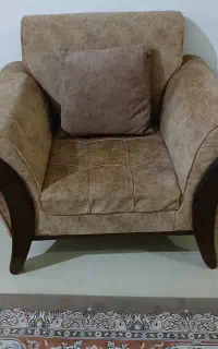 مبل راحتی در حد نو نو قیمت مناسب