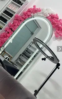 ایینه ایستاده