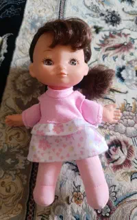 یک عروسک خوشگل