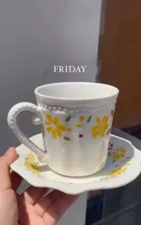فنجان و زیرلیوانی برجسته سرامیک