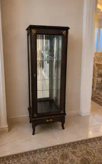 ویترین چوبی