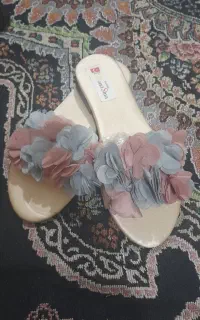 صندل ودمپایی