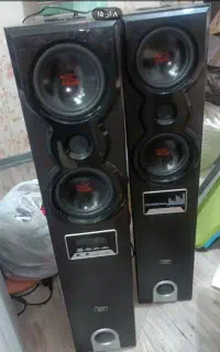 یه جفت اسپیکر