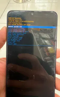 خدمات نرم افزاری و سخت افزاری