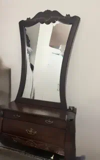 آیینه و کنسول