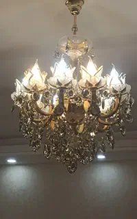 لوستر کاملا سالم و زیبا در حد نو