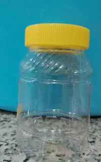ظرف پلاستیکی