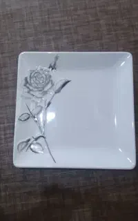 سرویس چینی ۱۲ نفره آکبند استفاده نشده