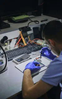 اموزش تضمینی تعمیرات موبایل برای ورود به بازار کار
