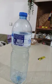 بطری دلستر و اب معدنی