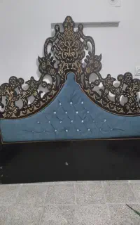تخت و آیینه