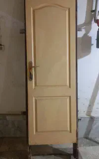 درب چوبی با لت آهنی قیمت۱۵۰۰۰۰۰۰تومان