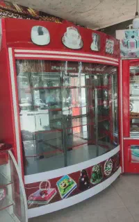 یخچال و ویترین شیرینی فروشی