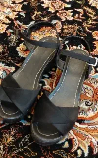 کفش پاشنه ی پهن سایز ۴۰