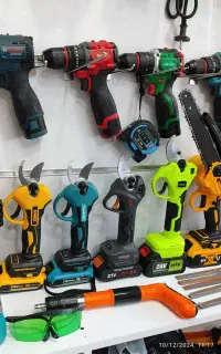 قیچی باغبانی ماکیتا