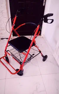 واکر تاشو چهار چرخ آلومینیومی