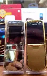 گوشی ورتو ۸۸۰۰ نوکیا شیک طلایی استیل مشکی