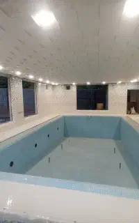 کاشی کاری و آب بندی استخر