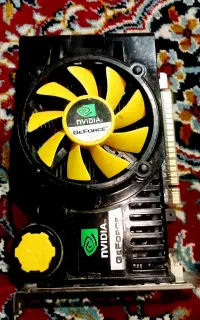 چندعددقطعه کامپیوتر با ۳۰ تا گارد گوشی