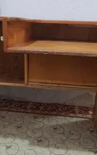 میز تحریر و کامپیوتر