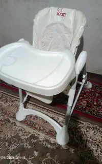 صندلی غذای کودک کاملا سالم  در حد نو