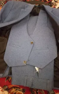 کت شلوار پیراهن وباسکت