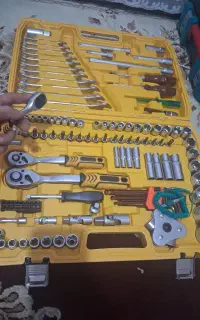 بکس تایتان