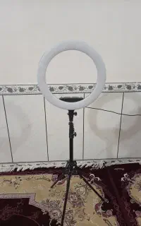 چراغ رینگ لایت