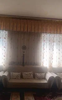 پرده سلطنتی زیبا