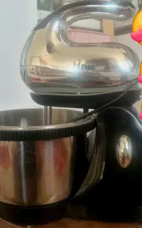 همزن برقی
