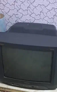 تلویزیون ۲۱ اینچ سالم