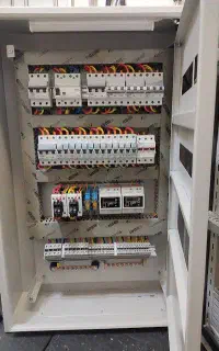 برق کار صنعتی
