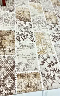 قالیچه  با طرح زیبا ۳در ۲