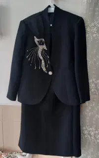 کت و دامن زنانه