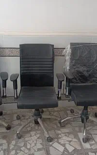 صندلی اداری و میز اداری