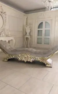 صندلی . کنسول . شزلون . درب، پنجره