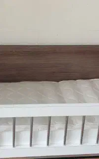 تخت کودک همراه با تشک طبی رویا