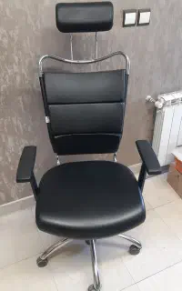 صندلی مدیریتی آرتران (Artran) مدل VIP - در حد نو ‌
