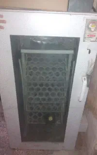 دستگاه جوجه کشی