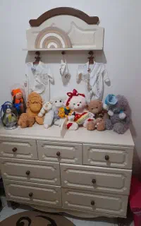 تخت و کمد کودک