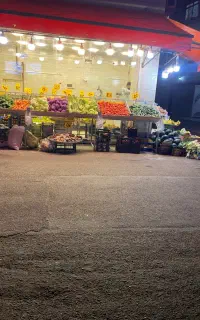 کارگر برای میوه‌فروشی