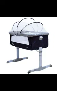 تخت کنار مادر